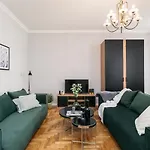 Lelewela No 16 דירה