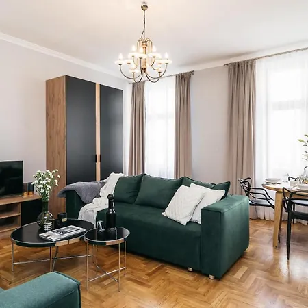 Papillon - Loftaffair Krakov